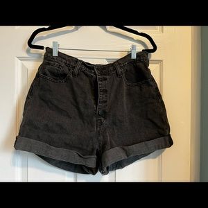 Urban outfitters mom high-rise black denim size 31